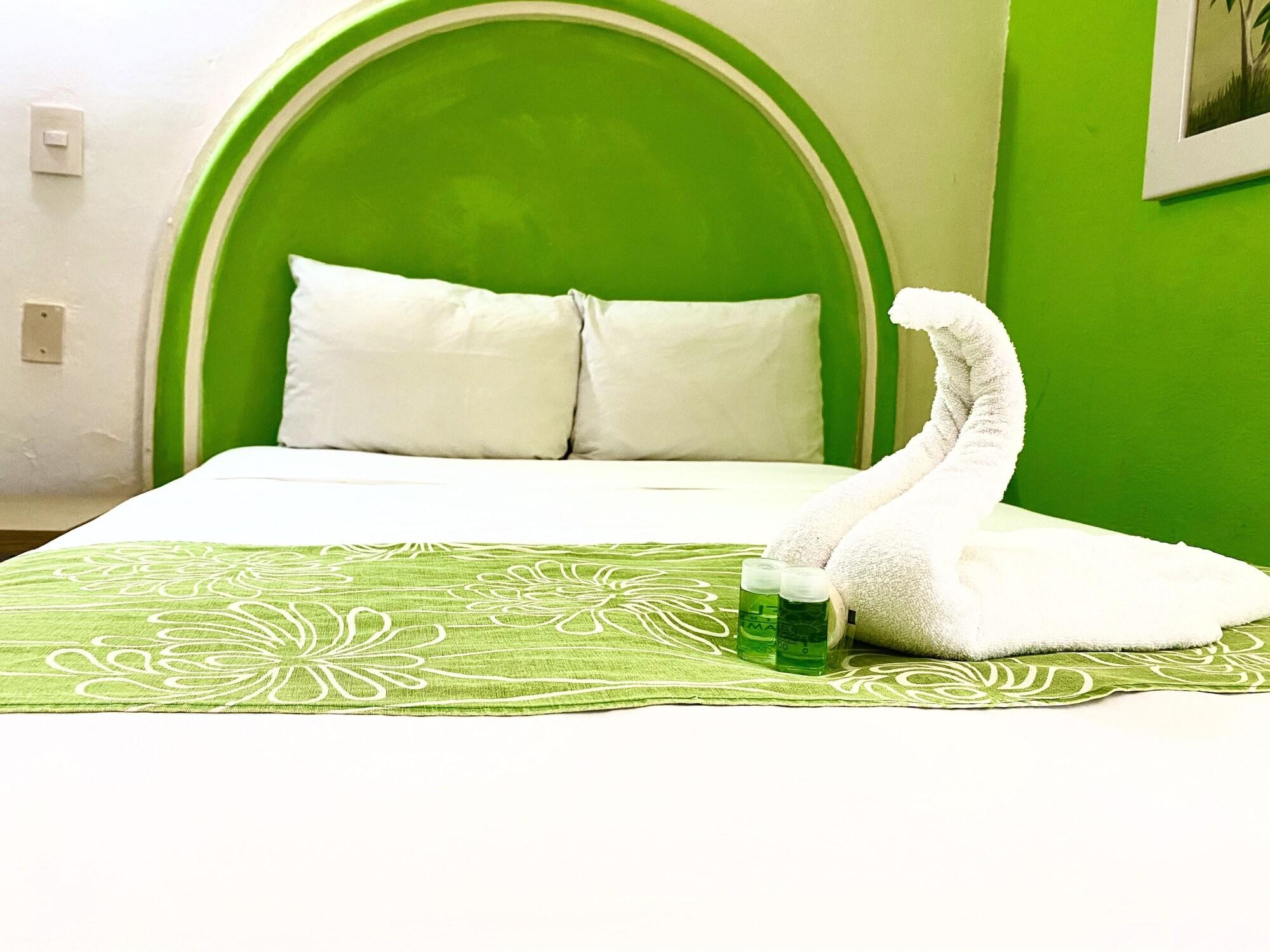 Hotel Hc Internacional Cancun Bagian luar foto