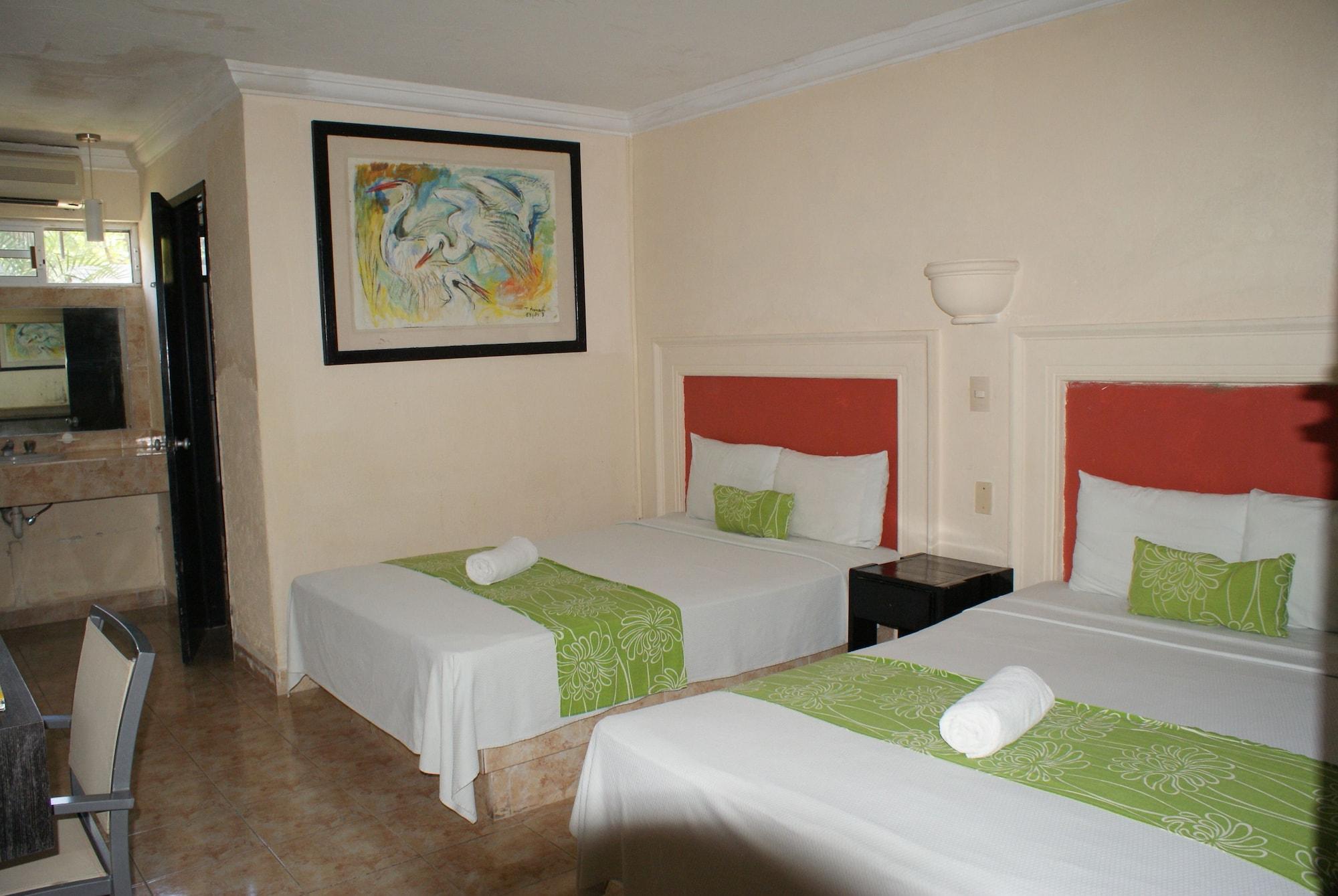 Hotel Hc Internacional Cancun Bagian luar foto