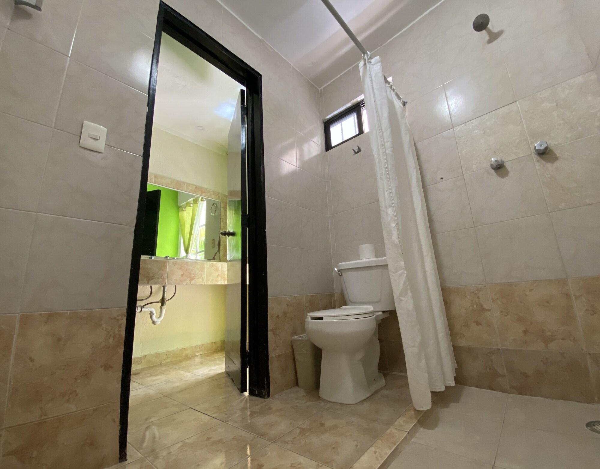 Hotel Hc Internacional Cancun Bagian luar foto